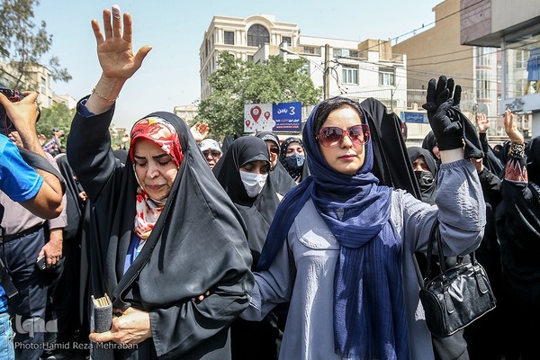 تشییع پیکر بانو «کونیکو یامامورا»