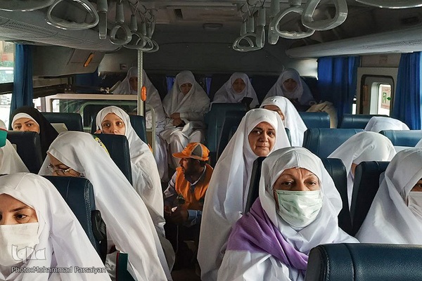 دعای عرفه حجاج ایرانی در صحرای عرفات