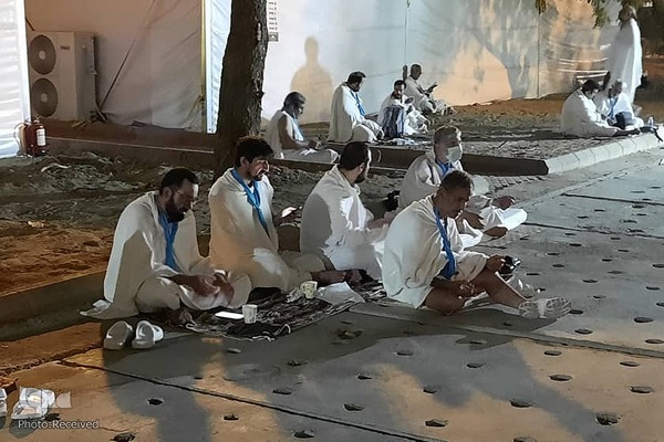 دعای عرفه حجاج ایرانی در صحرای عرفات