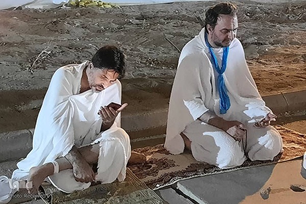 دعای عرفه حجاج ایرانی در صحرای عرفات