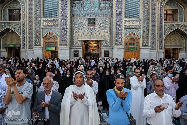  اقامه نماز عید سعید قربان در حرم مطهر رضوی در مشهد مقدس