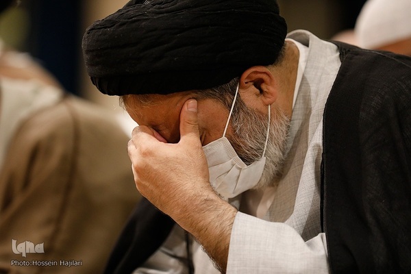 برگزاری مراسم دعای کمیل برای حجاج