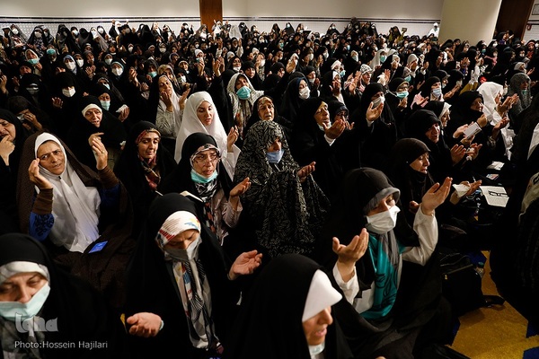 برگزاری مراسم دعای کمیل برای حجاج