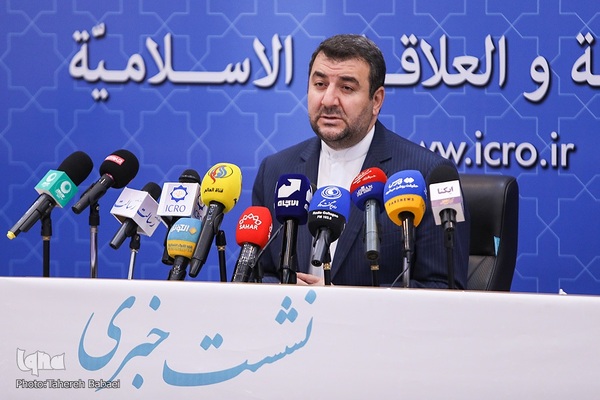 سین روزبه، معاون توسعه روابط فرهنگی بین‌المللی این سازمان و دبیر دهمین اجلاس رایزنان فرهنگی