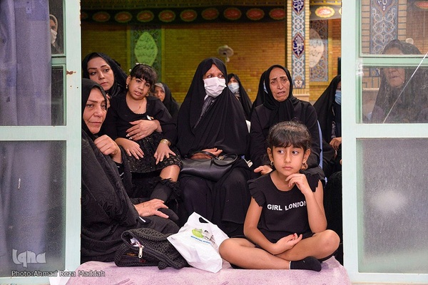 برپایی خیمه‌های عزا در زرقان استان فارس‎‎