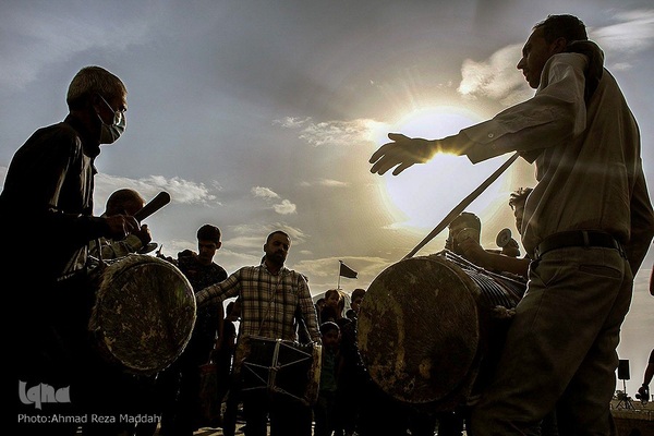 برپایی خیمه‌های عزا در زرقان استان فارس‎‎
