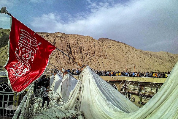 برپایی خیمه‌های عزا در زرقان استان فارس‎‎