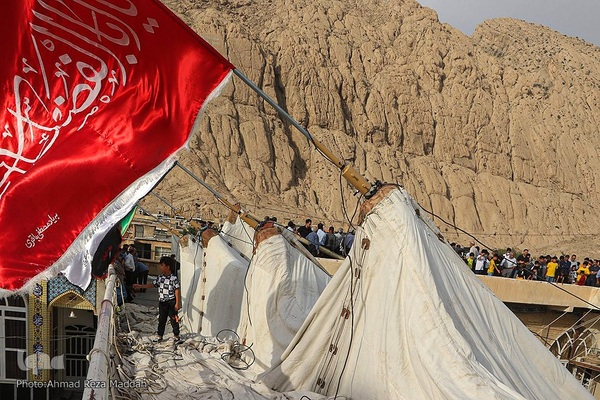 برپایی خیمه‌های عزا در زرقان استان فارس‎‎