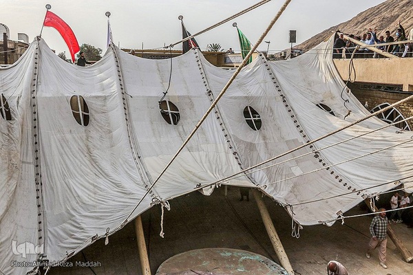 برپایی خیمه‌های عزا در زرقان استان فارس‎‎