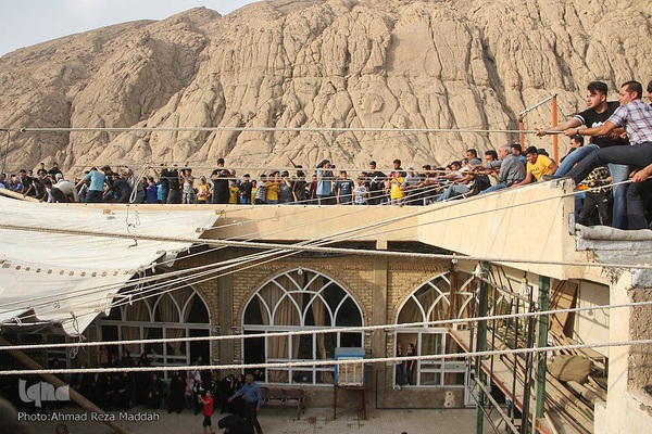 برپایی خیمه‌های عزا در زرقان استان فارس‎‎