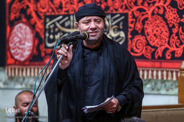 حسینیه ایران؛ آیین طشت‌گذاری در حسینیه امام حسن(ع)