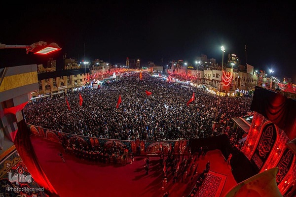 تعویض پرچم حرمین شریفین در کربلا به مناسبت فرارسیدن ماه محرم