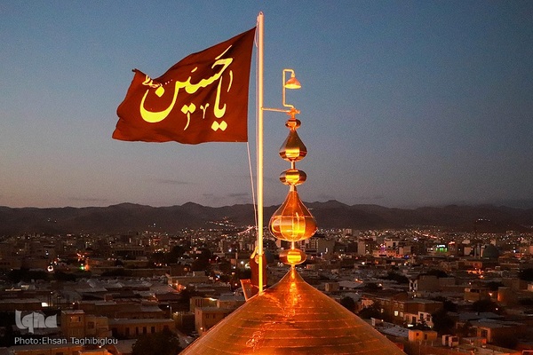 تعویض پرچم حسینیه اعظم زنجان‎‎