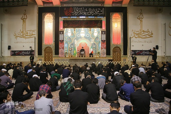 مراسم عزاداری شب دوم محرم در حرم مطهر حضرت معصومه سلام‌الله علیها