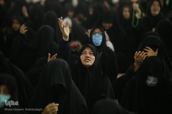 مراسم عزاداری شب دوم محرم در حرم مطهر حضرت معصومه سلام‌الله علیها