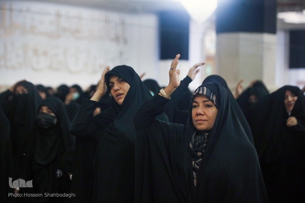 مراسم عزاداری شب دوم محرم در حرم مطهر حضرت معصومه سلام‌الله علیها