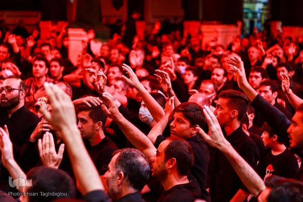 مراسم عزاداری شب چهارم محرم در حسینیه اعظم زنجان‎‎