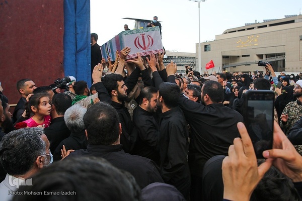 مراسم تشییع پیکرهای مطهر پنج شهید مدافع حرم در مشهد مقدس