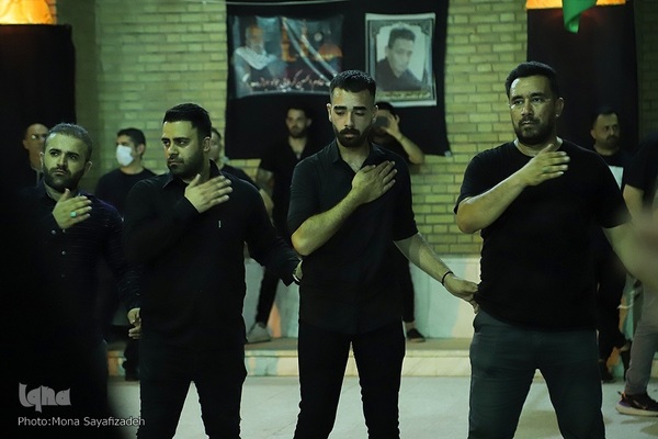 مراسم سینه‌زنی بوشهری در مسجد امام سجاد(ع) اهواز