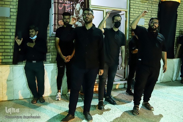 مراسم سینه‌زنی بوشهری در مسجد امام سجاد(ع) اهواز