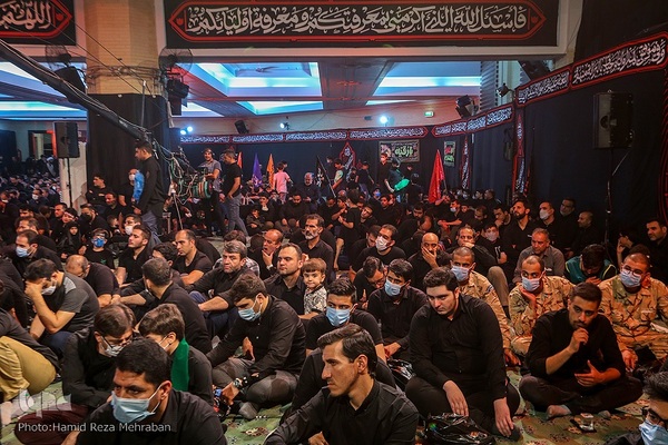 حسینیه ایران؛ پنجمین شب عزاداری در هیئت آیین حسینی