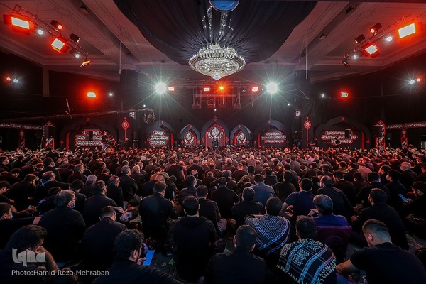 حسینیه ایران؛ پنجمین شب عزاداری در هیئت آیین حسینی