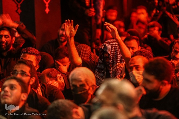 حسینیه ایران؛ پنجمین شب عزاداری در هیئت آیین حسینی