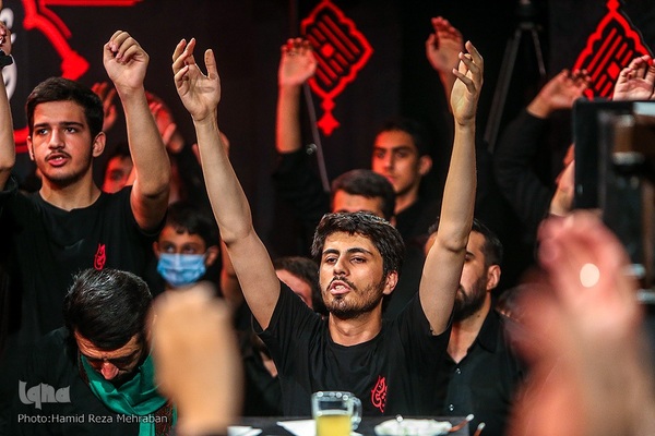 حسینیه ایران؛ پنجمین شب عزاداری در هیئت آیین حسینی