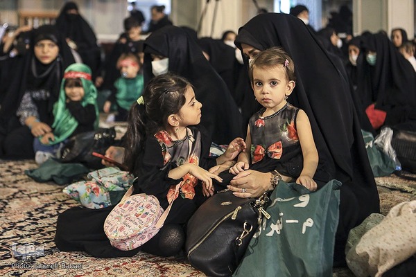 حسینیه ایران؛ سوگواره شیرخوارگان حسینی در مهدیه تهران