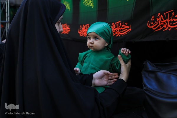 حسینیه ایران؛ سوگواره شیرخوارگان حسینی در مهدیه تهران