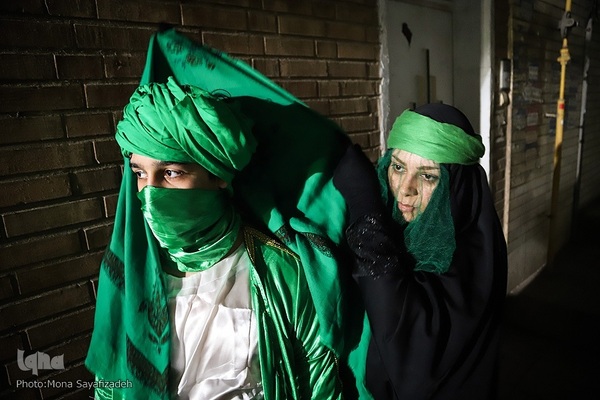 سینی‌گردانی در اهواز به یاد شهید نوجوان کربلا