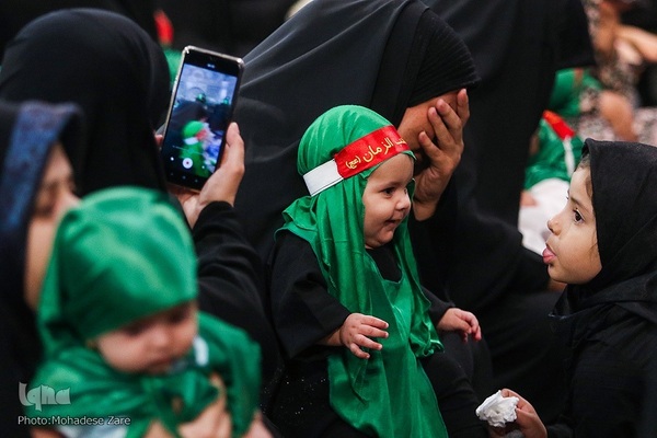 سوگواره شیرخوارگان حسینی در حرم مطهر رضوی