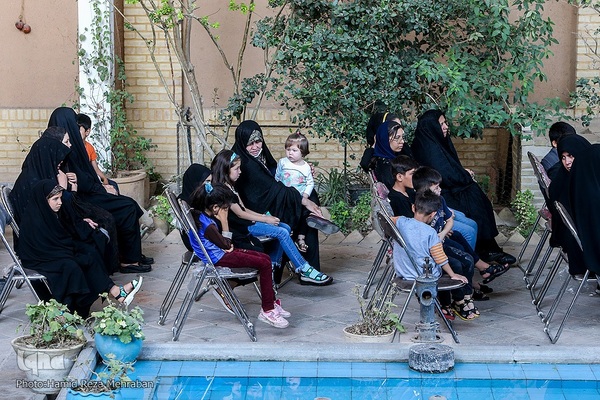 حسینیه ایران؛ مجلس روضه امام حسین(ع) در خانه موزه مدرس