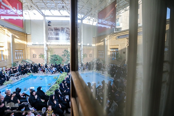 حسینیه ایران؛ مجلس روضه امام حسین(ع) در خانه موزه مدرس