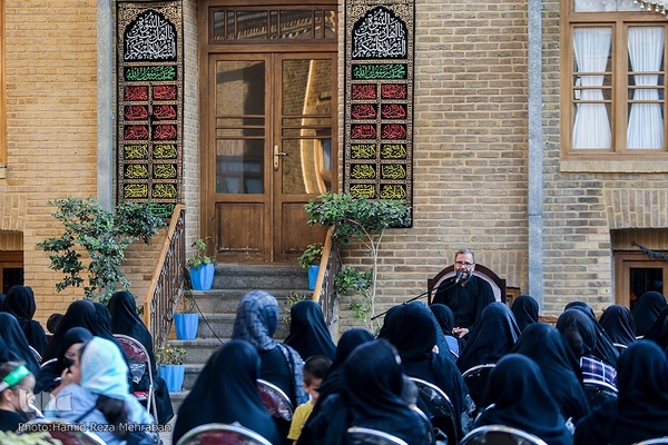 حسینیه ایران؛ مجلس روضه امام حسین(ع) در خانه موزه مدرس