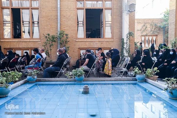 حسینیه ایران؛ مجلس روضه امام حسین(ع) در خانه موزه مدرس