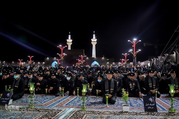 حسینیه ایران؛ مراسم شب عاشورا حسینی در حرم مطهر رضوی