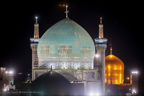 حسینیه ایران؛ مراسم شب عاشورا حسینی در حرم مطهر رضوی