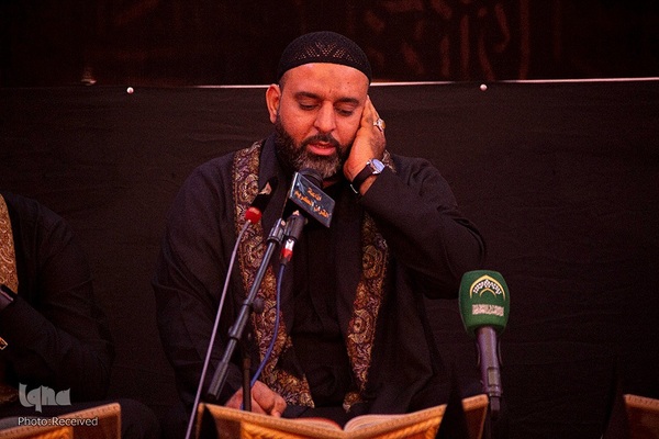 محفل انس با قرآن کریم در شب عاشورا در قرارگاه حسینی