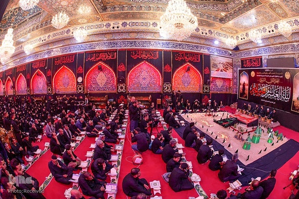 محفل انس با قرآن کریم در شب عاشورا در قرارگاه حسینی