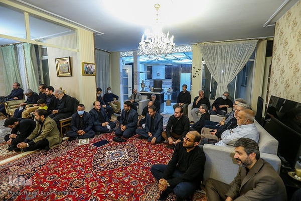 برگزاری جلسه تلاوت قرآن و عزاداری امام حسین(ع)