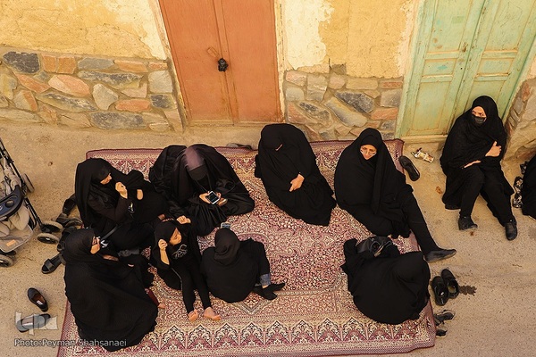 آیین سنتی ۶ امام حسین در شهر بَرزُک کاشان