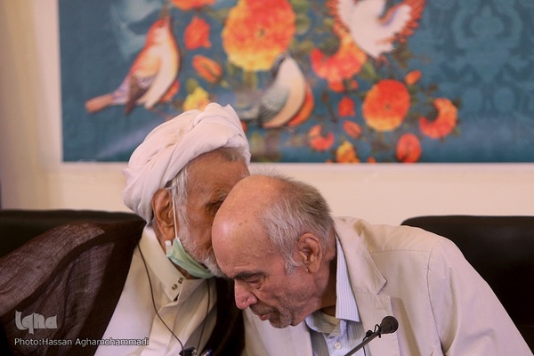 آیین نکوداشت و رونمایی از آثار علامه محمدرضا حکیمی (ره) در موسسه اطلاعات