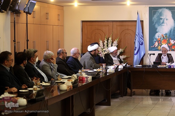 آیین نکوداشت و رونمایی از آثار علامه محمدرضا حکیمی (ره) در موسسه اطلاعات