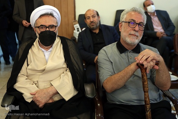 آیین نکوداشت و رونمایی از آثار علامه محمدرضا حکیمی (ره) در موسسه اطلاعات