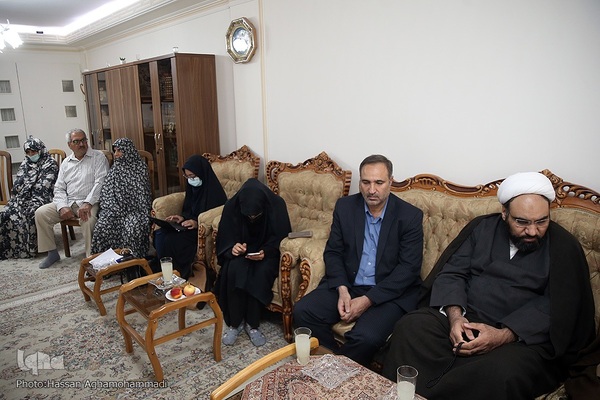 دیدار جامعه قرآنی با خانواده شهید قرآنی «حسن کوهستانی»