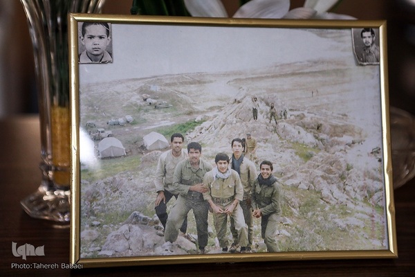 دیدار جامعه قرآنی با خانواده شهید حمید صفاری