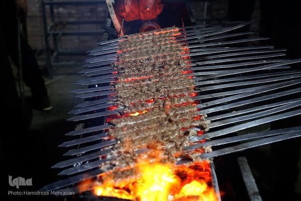 اطعام زوار اربعین حسینی