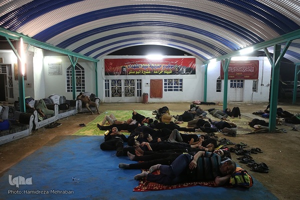 عشاق الحسین(ع) در طریق کربلا