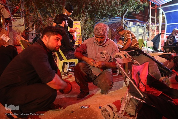 عشاق الحسین(ع) در طریق کربلا